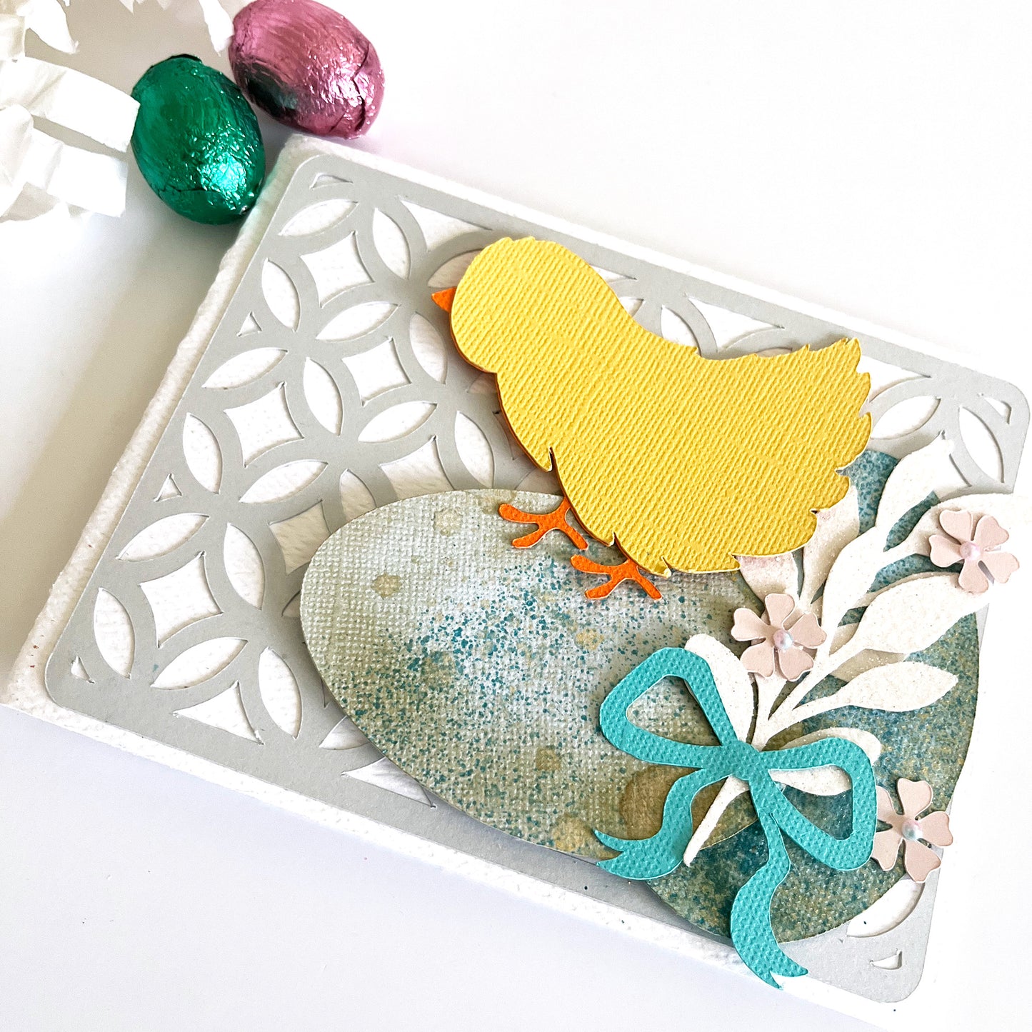 Handmade Easter card made with Cricut